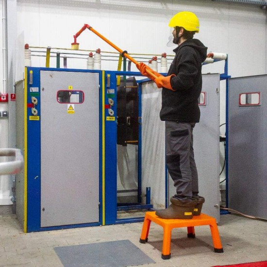 Pomost elektroizolacyjny wnętrzowy do 45 kV AC